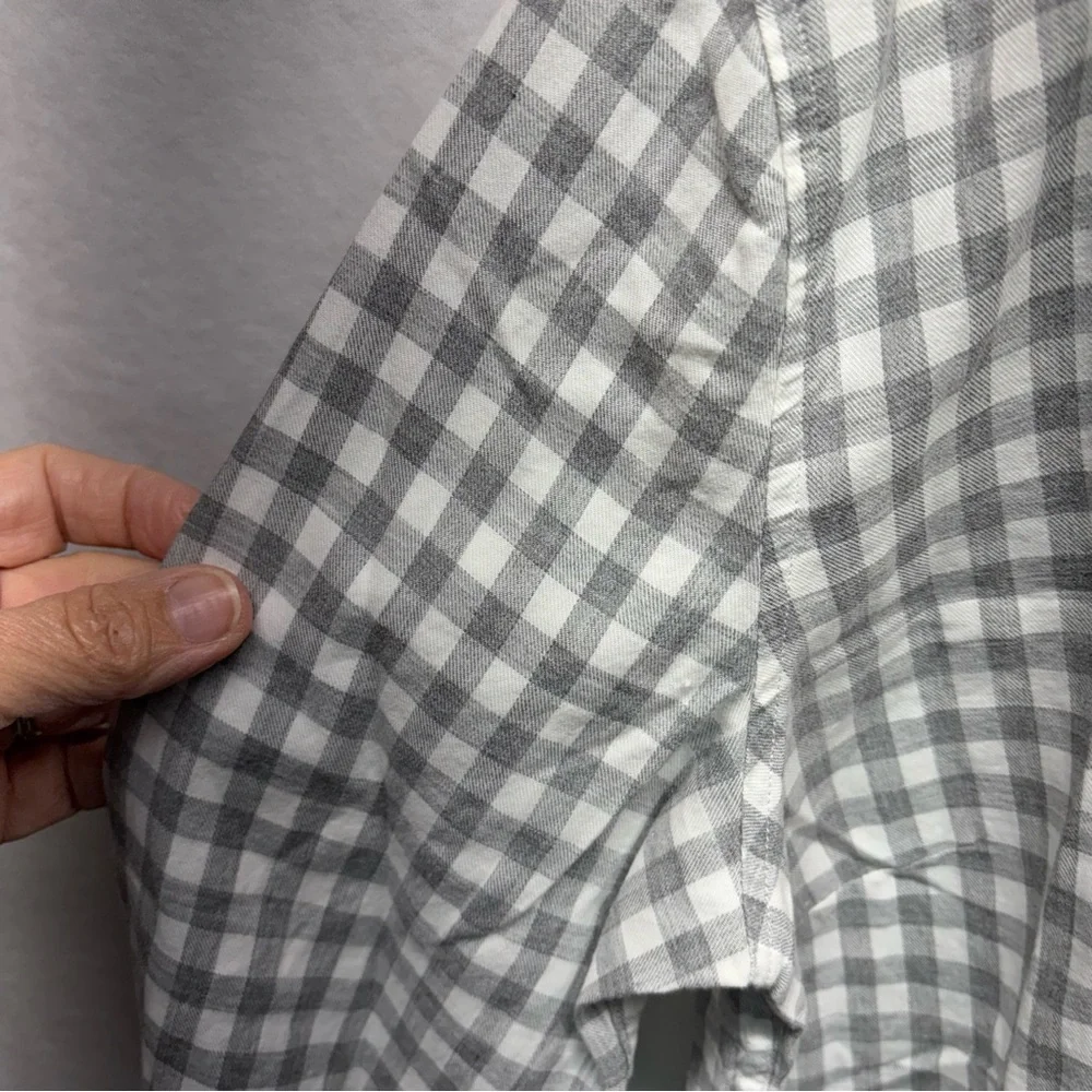 UNTUCKit Shirt Boys Size 6 Relaxed Fit Button Down Long Sleeve‎